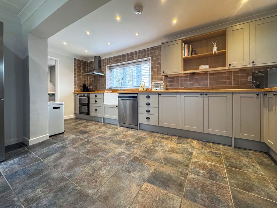 Kitchen | Hill House - Lilac Retreats, King&rsquo;s Lynn