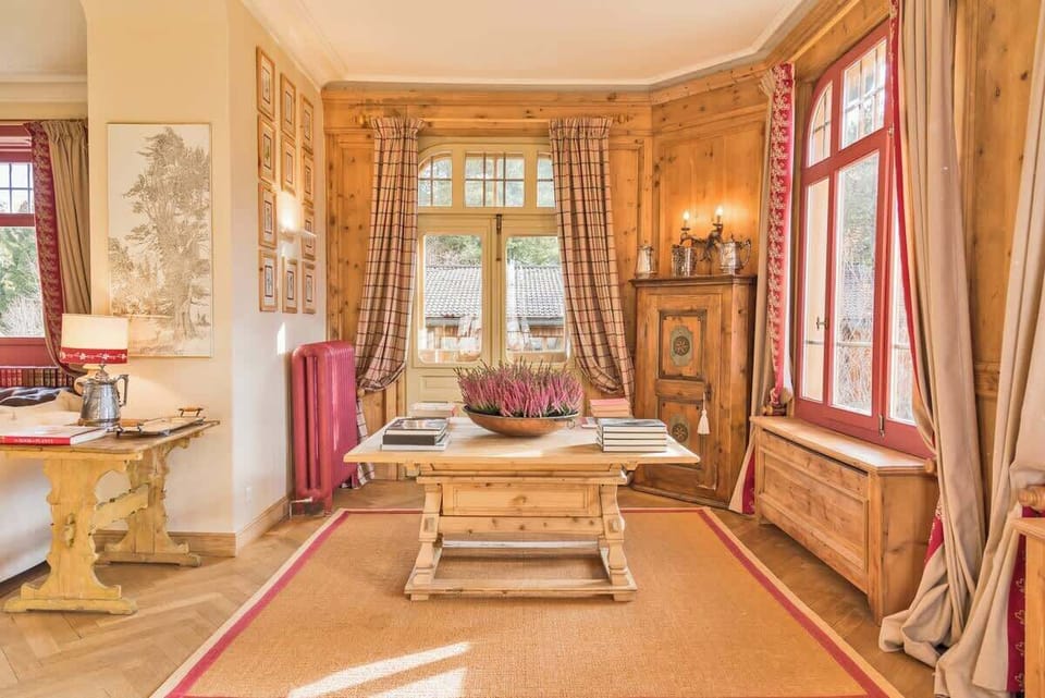 Zona pranzo in legno