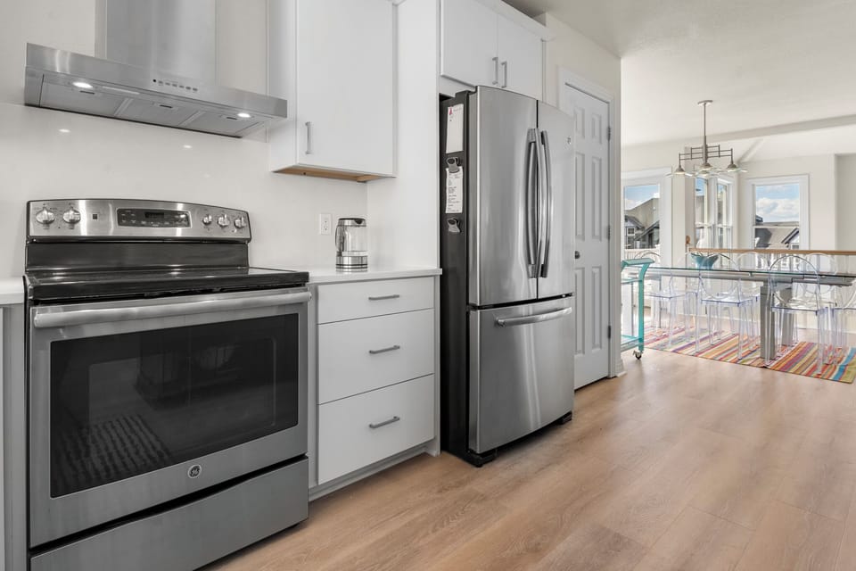 HK57: Elevenses | Middle Level Kitchen