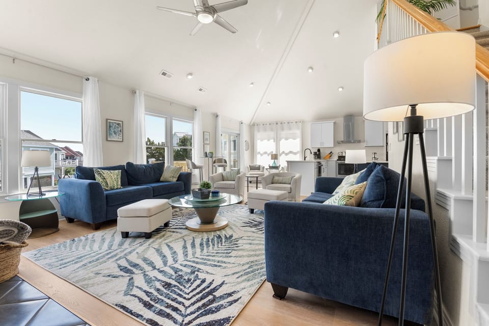 HK57: Elevenses | Middle Level Living Area