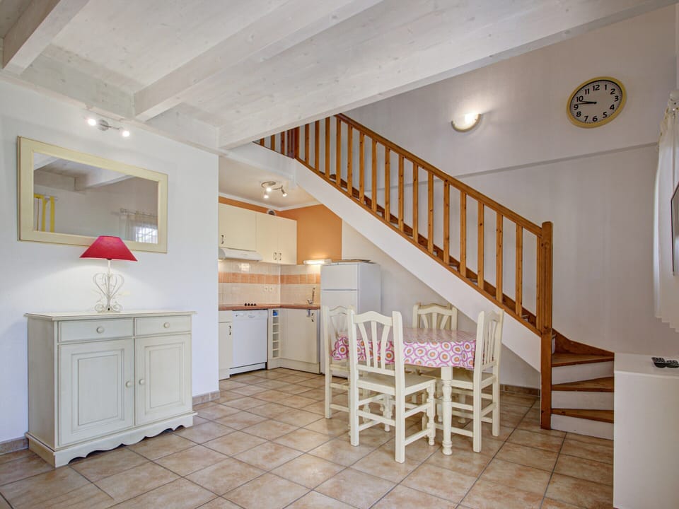 House | Dining