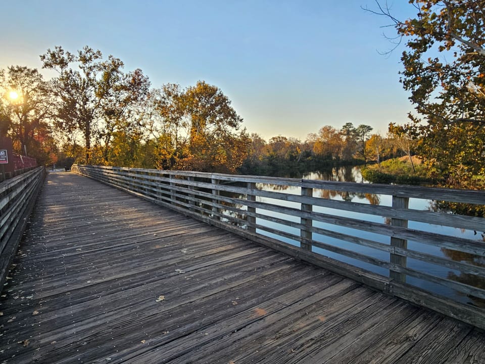 Beautiful Trail bridge - walk, job, bike !