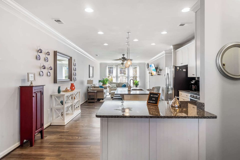 Townhome, Multiple Beds, Patio, Garden View (Old Canal Getaway) | Interior