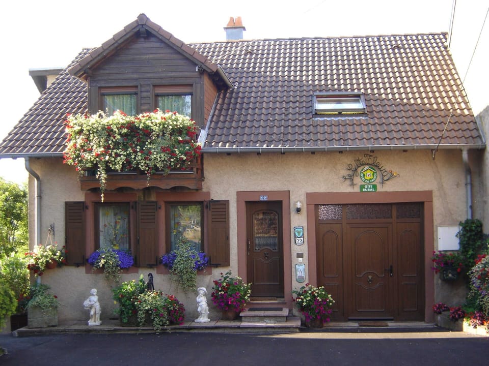 Cottage | Exterior detail