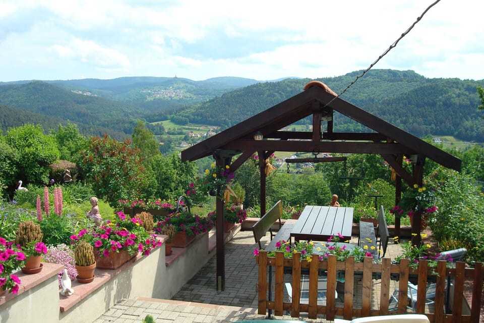 Cottage | Garden