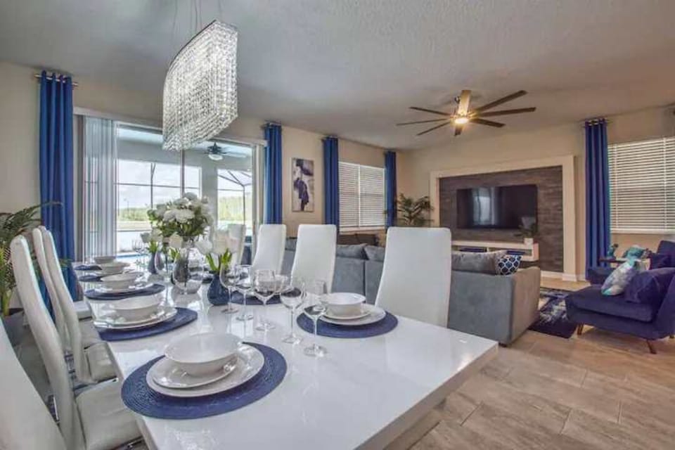 Dining Room Ready for big or small intimate dinners