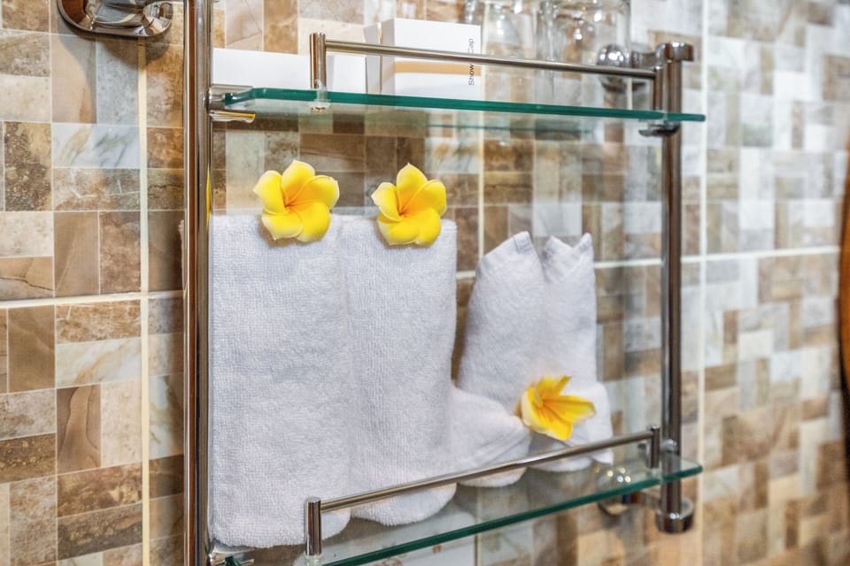 Bathroom amenities