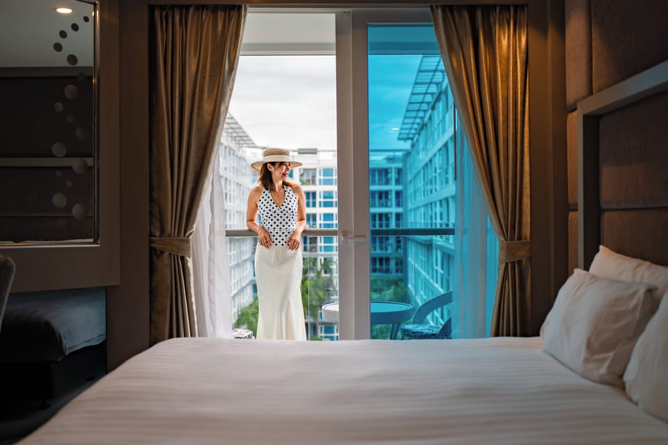 Deluxe Double Room, Pool View | Laptop workspace, free WiFi