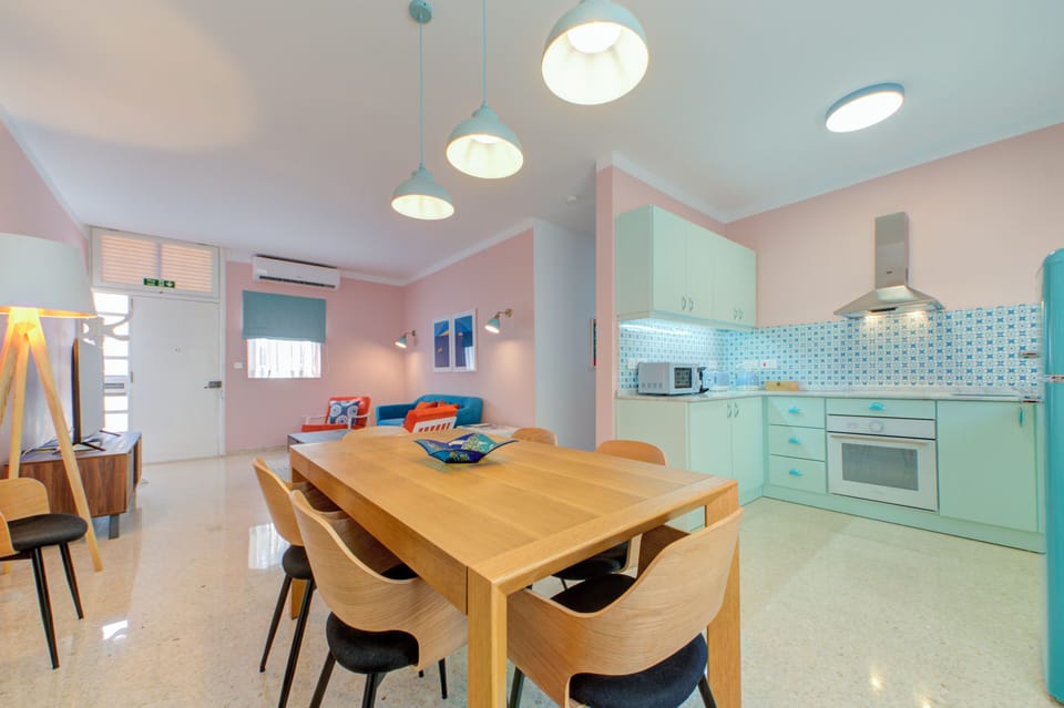 Apartment, 2 Bedrooms, Kitchen | Private kitchen