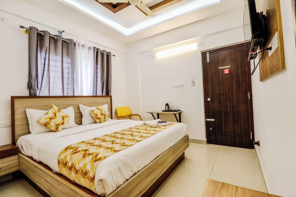 Standard Room | Select Comfort beds, laptop workspace, free WiFi