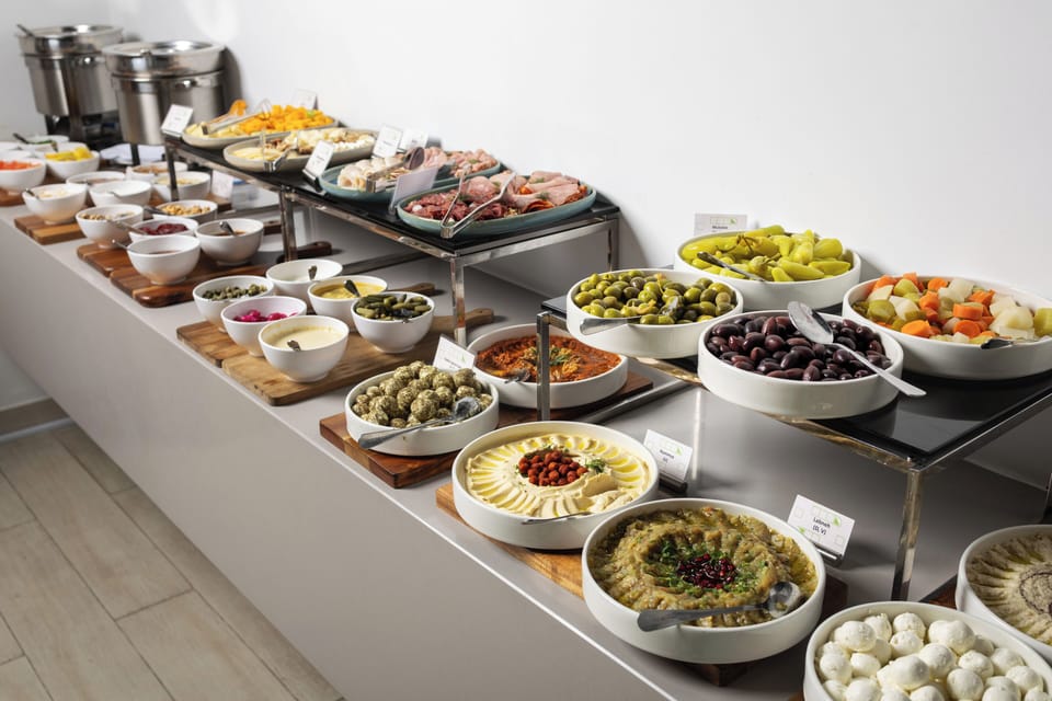 Daily buffet breakfast for a fee