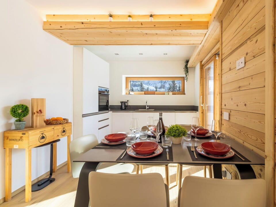 Apartment, Urban Design, Balcony, Condominium, Chair, Hotel, Houseplant, Kitchen & Dining Room Table