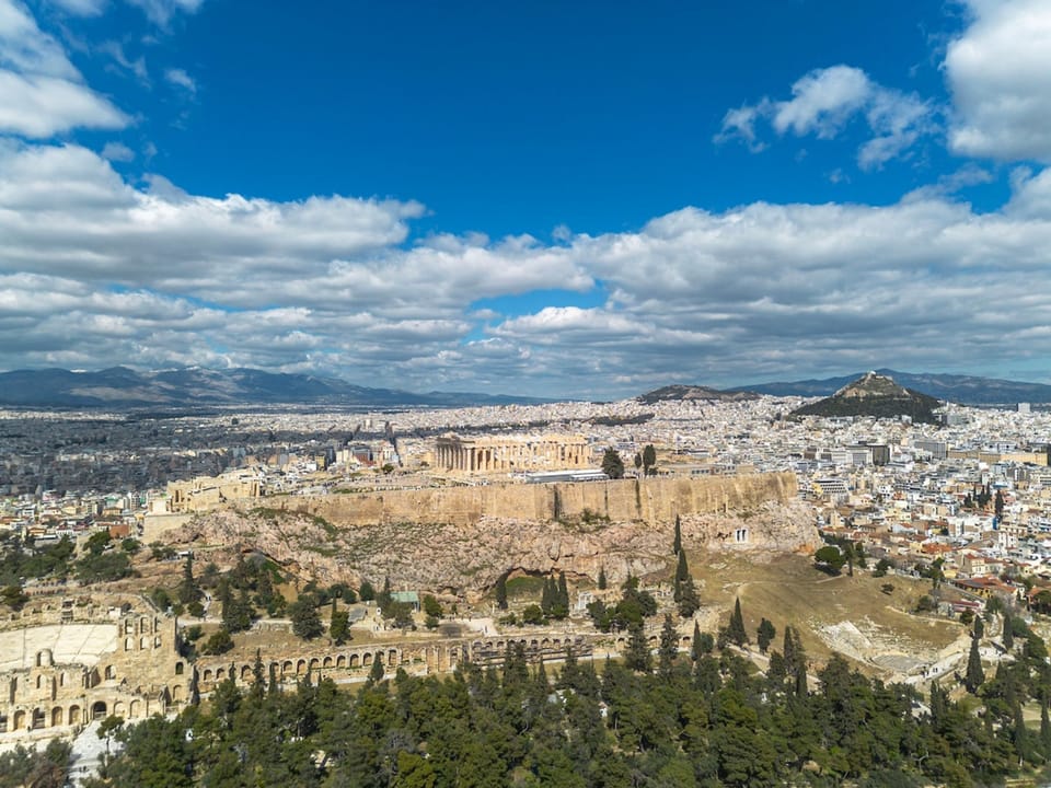 Sunny 3bd Flat Acropolis View Apartment in Athens