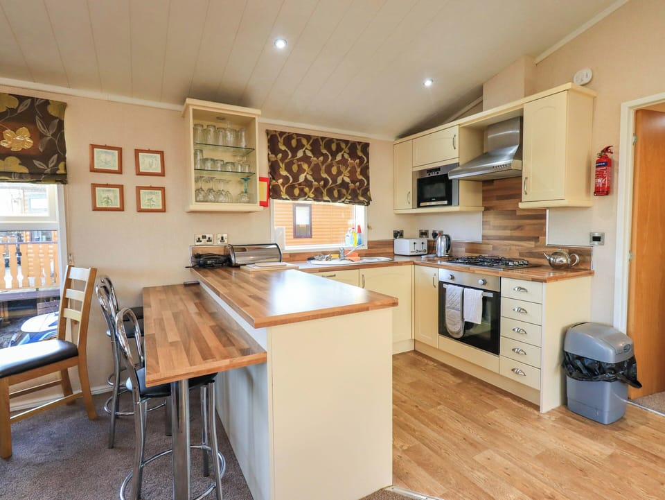 Fridge, microwave, dishwasher, toaster