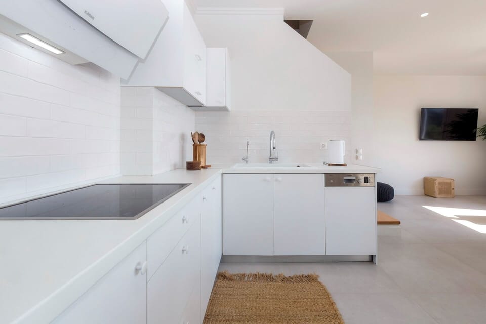 Electric kettle, toaster