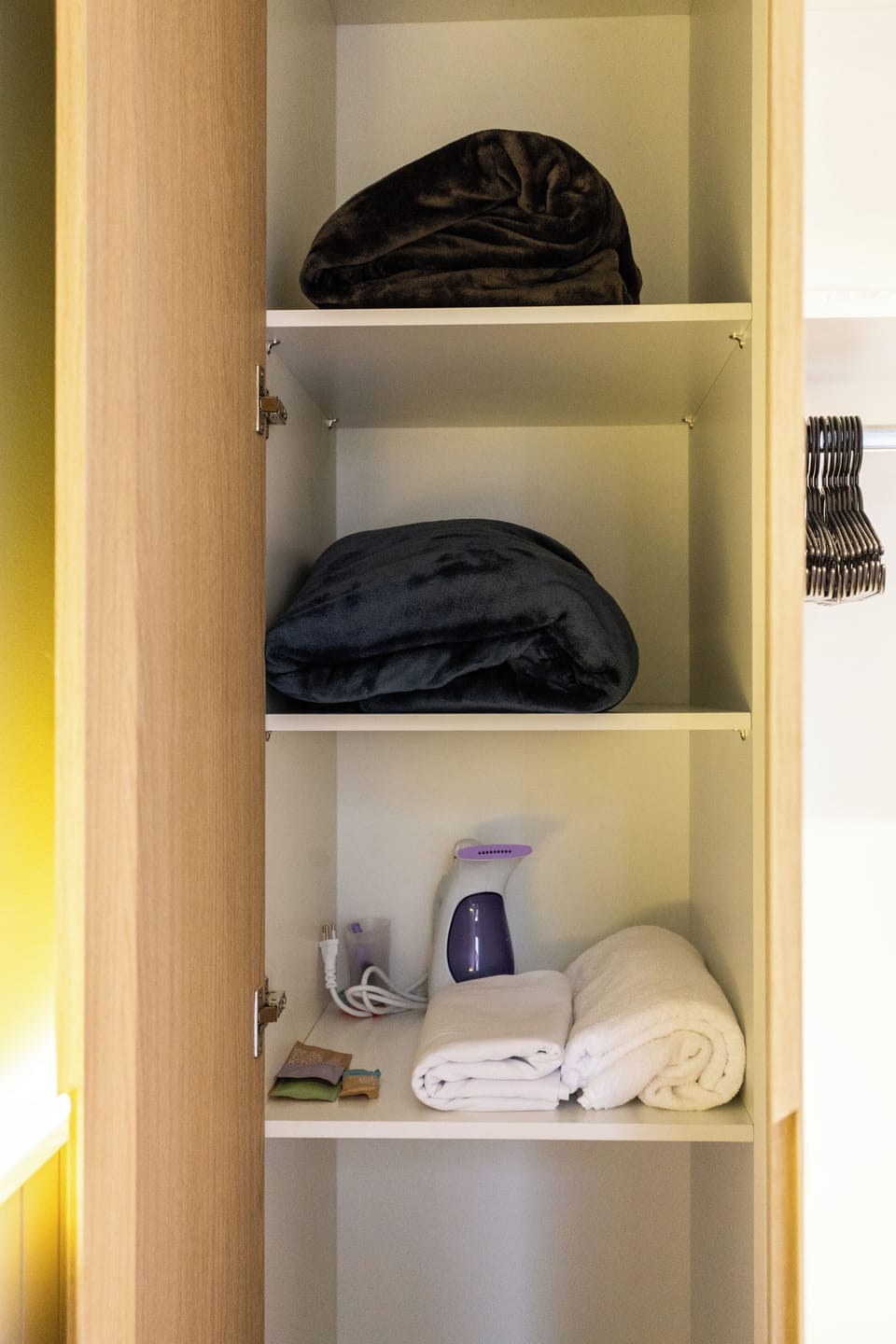 Apartment | Blackout drapes, iron/ironing board, free WiFi