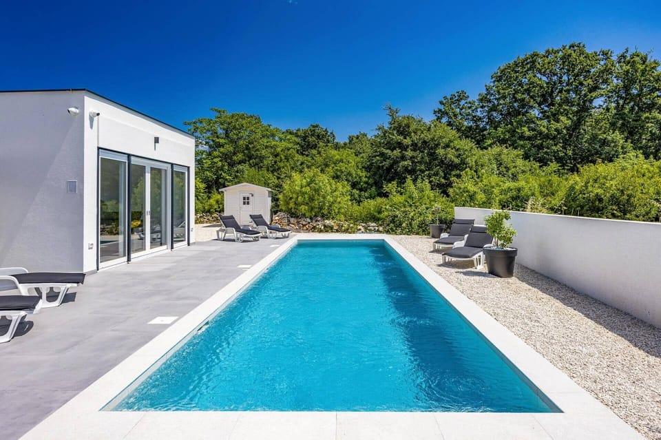 Villa Karolina image