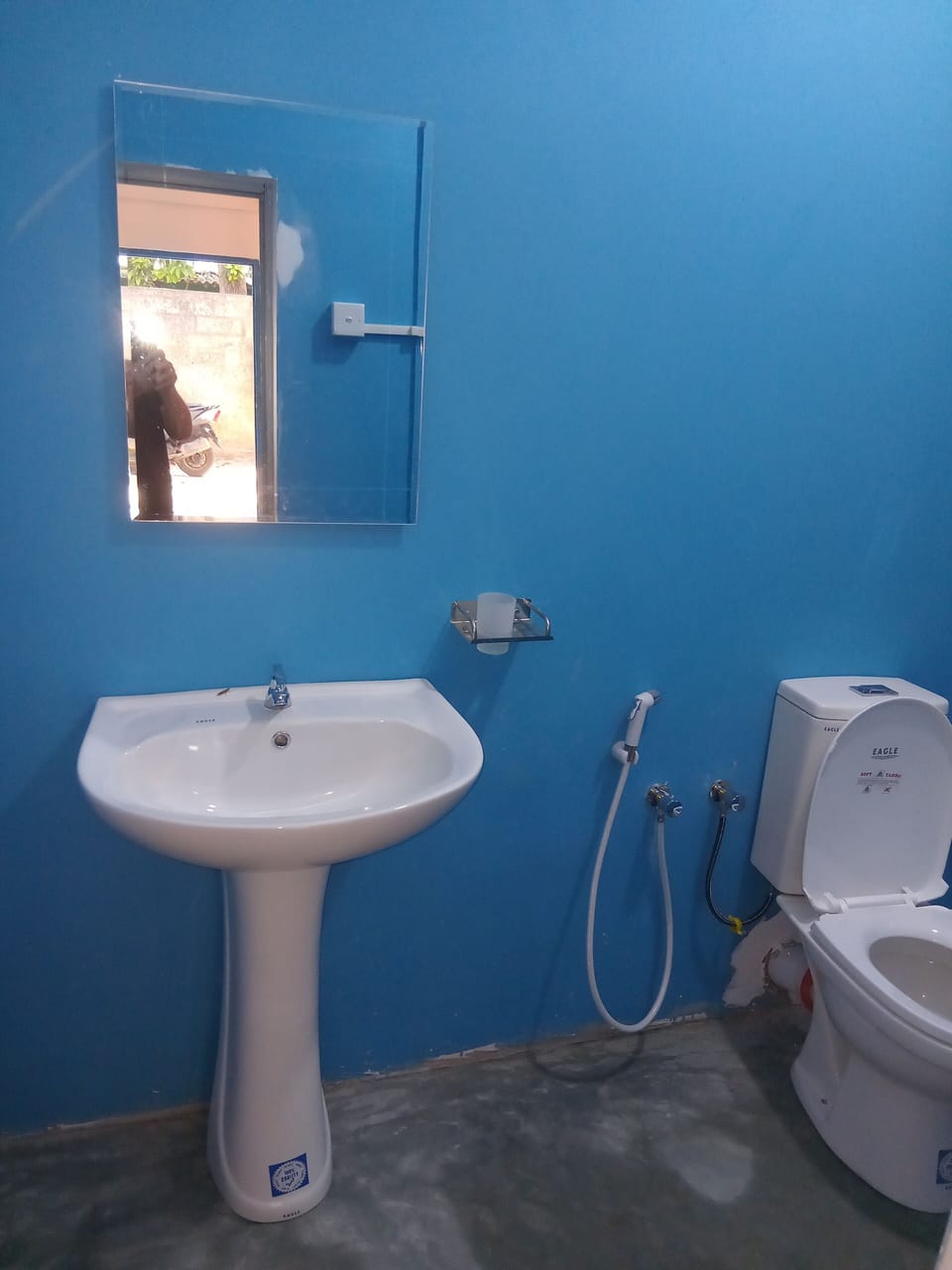 Comfort Double Room, 1 Double Bed, Courtyard View | Bathroom | Shower, rainfall showerhead, bidet, towels