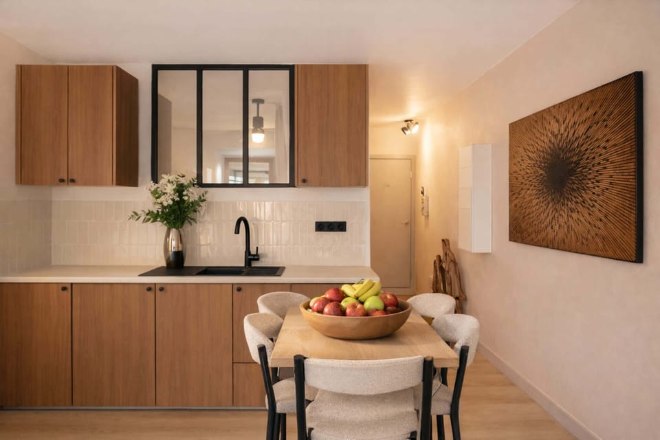 Dining area overview