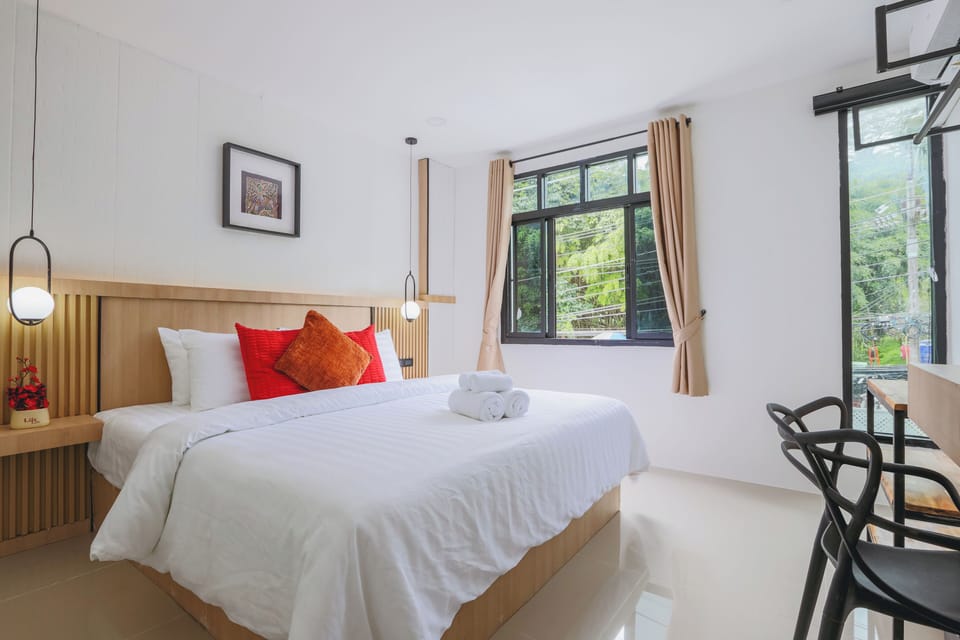 Comfort House, Balcony, City View | Laptop workspace, free WiFi