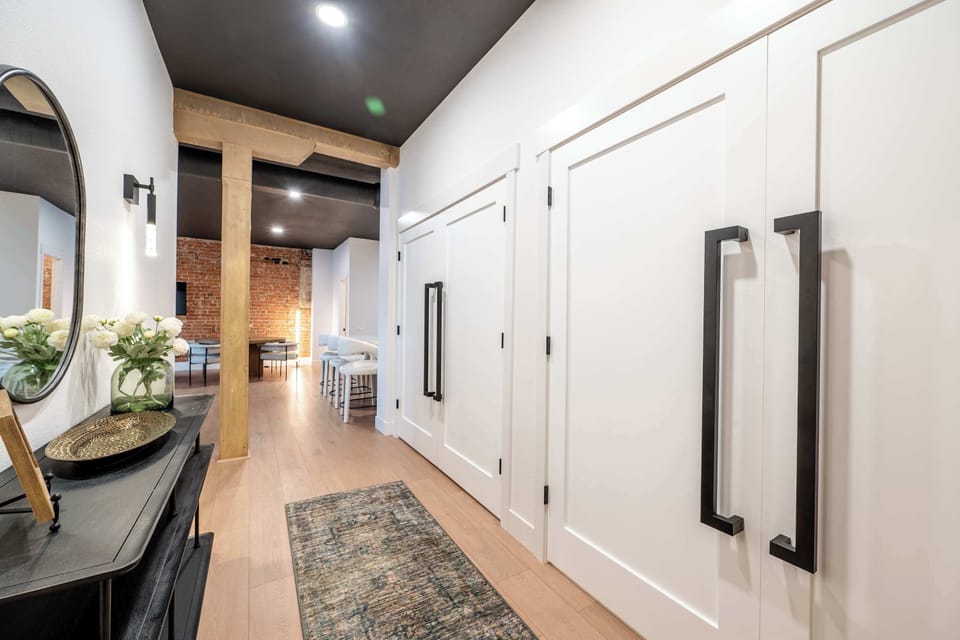 A welcoming corridor that feels calm from the moment you arrive.