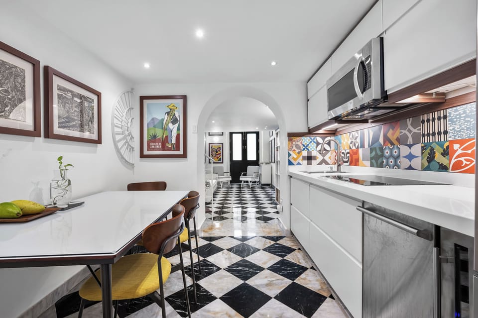Townhome | Private kitchen