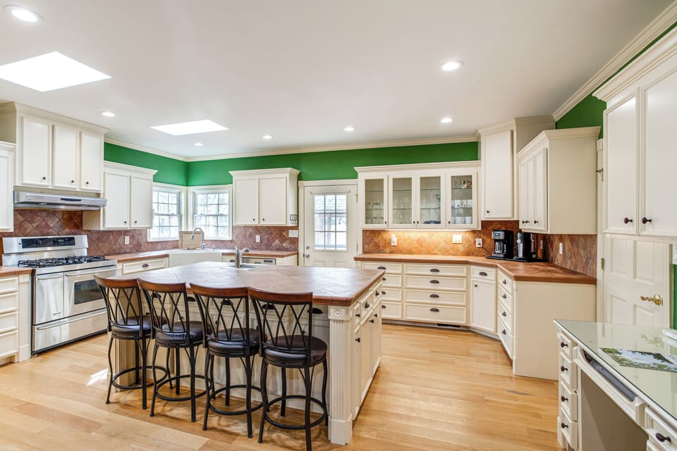 Kitchen | Cooking Basics | Dual Coffee Maker | Microwave | Toaster | Blender