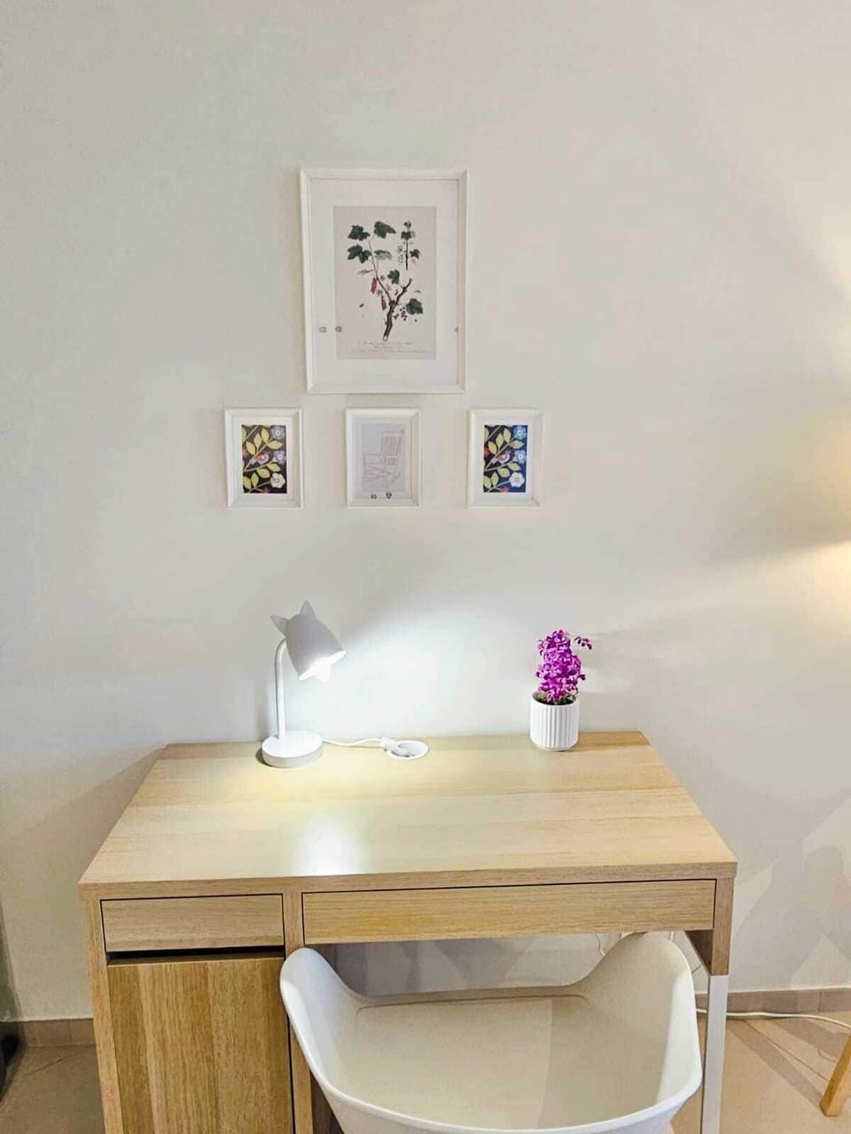Iron/ironing board, free WiFi