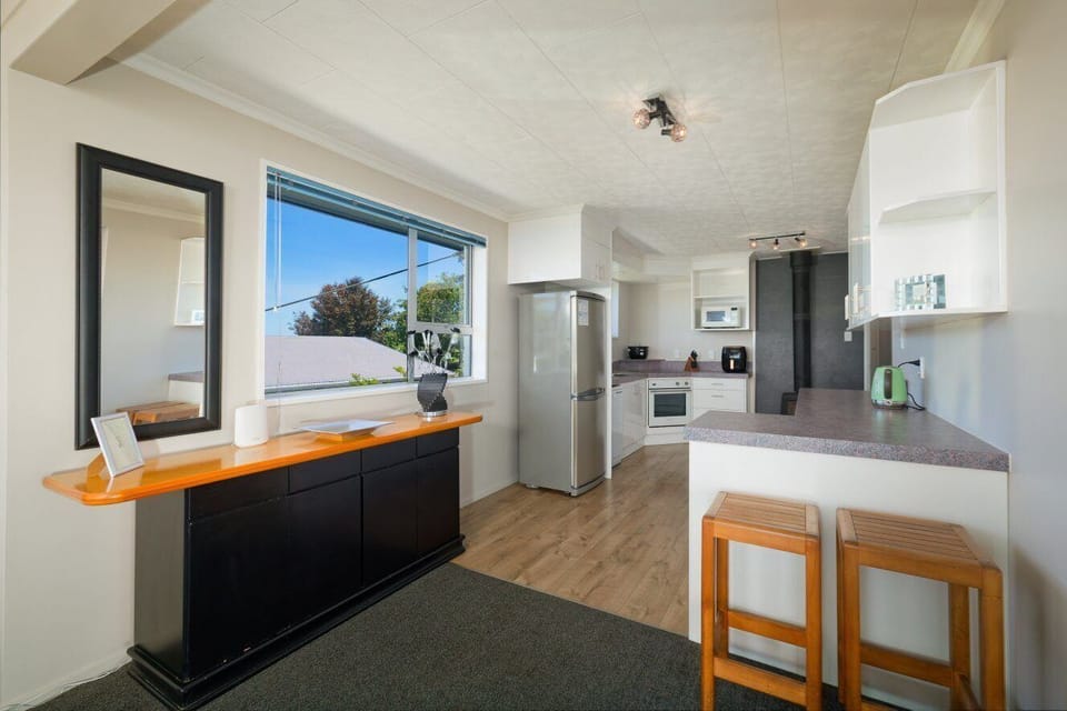 Family House, Ocean View | Private kitchen | Full-size fridge, microwave, oven, dishwasher