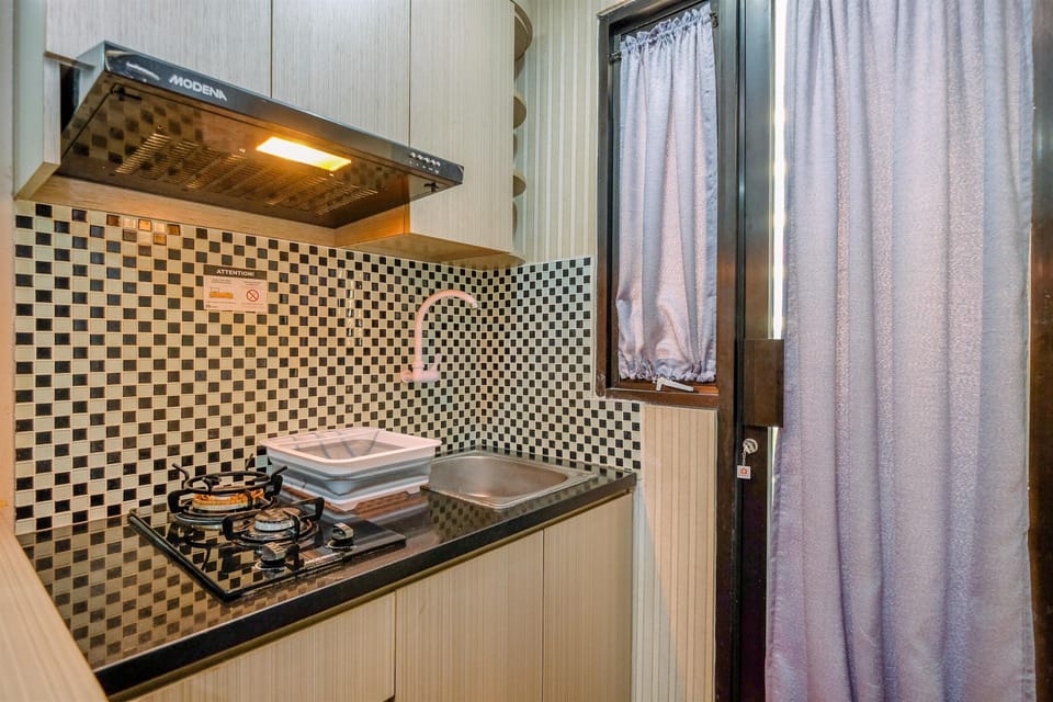 Standard Studio, 1 Bedroom | Private kitchen