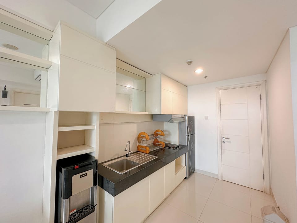 Standard Apartment, 2 Bedrooms | Private kitchen