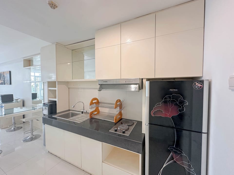 Standard Apartment, 2 Bedrooms | Private kitchen