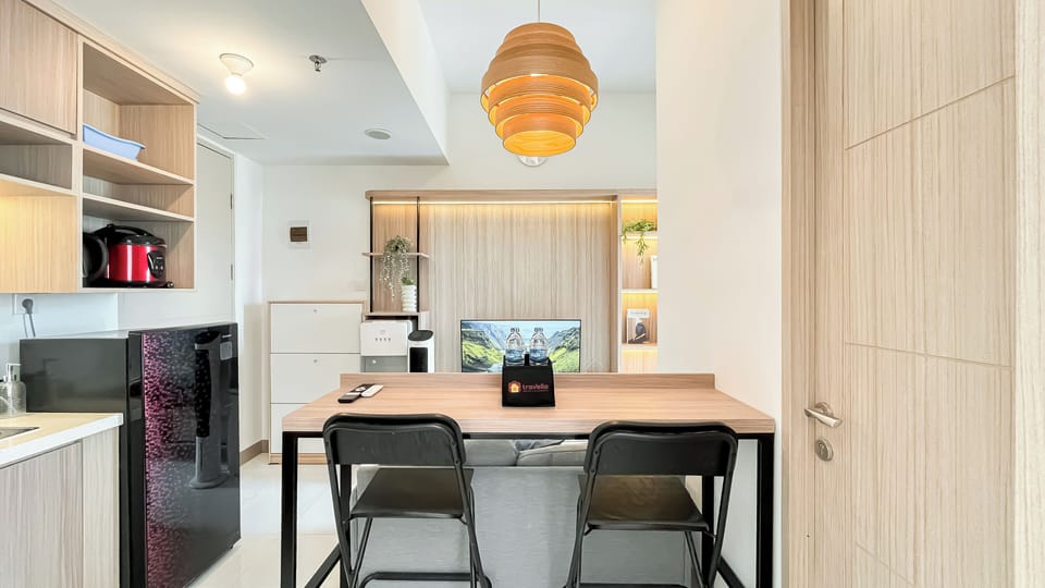 Standard Apartment, 2 Bedrooms | Dining room