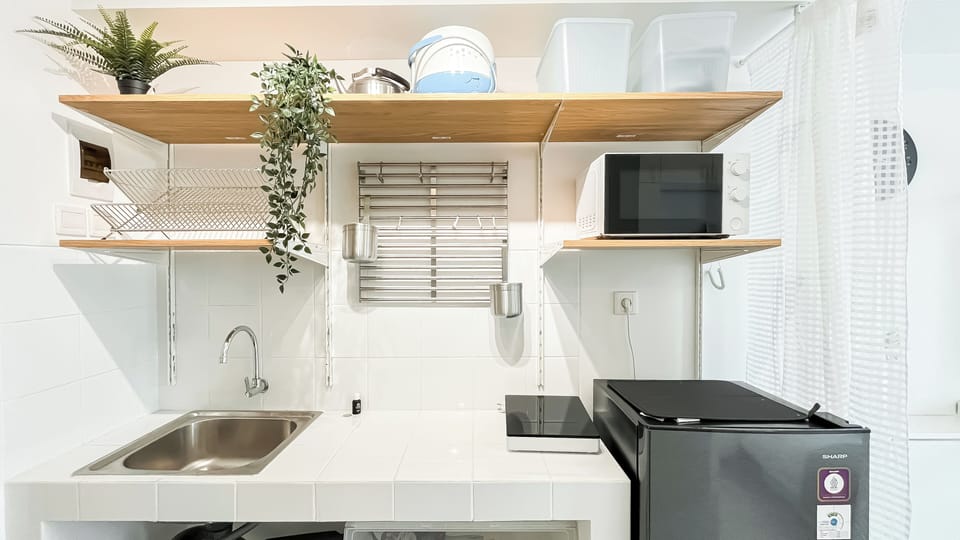 Standard Studio, 1 Bedroom | Private kitchen