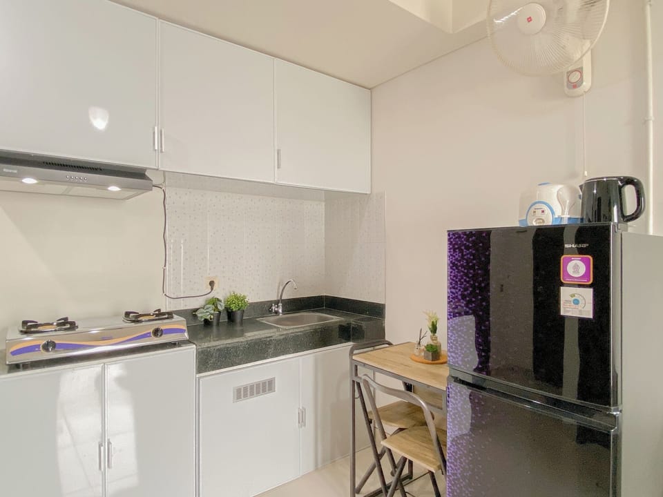 Standard Apartment, 2 Bedrooms | Private kitchen