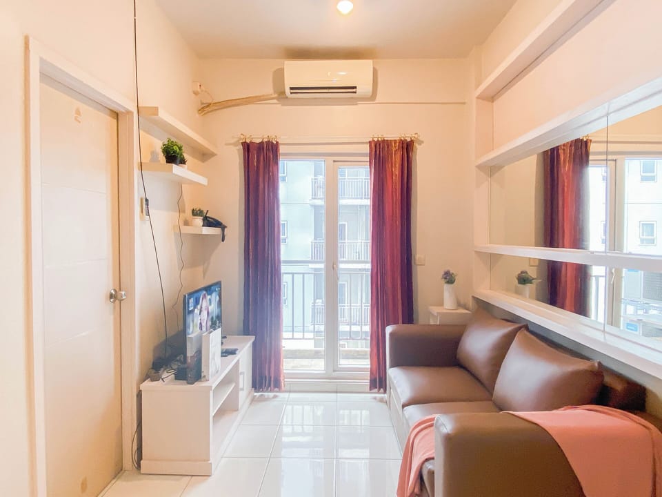 Standard Apartment, 2 Bedrooms | Living room