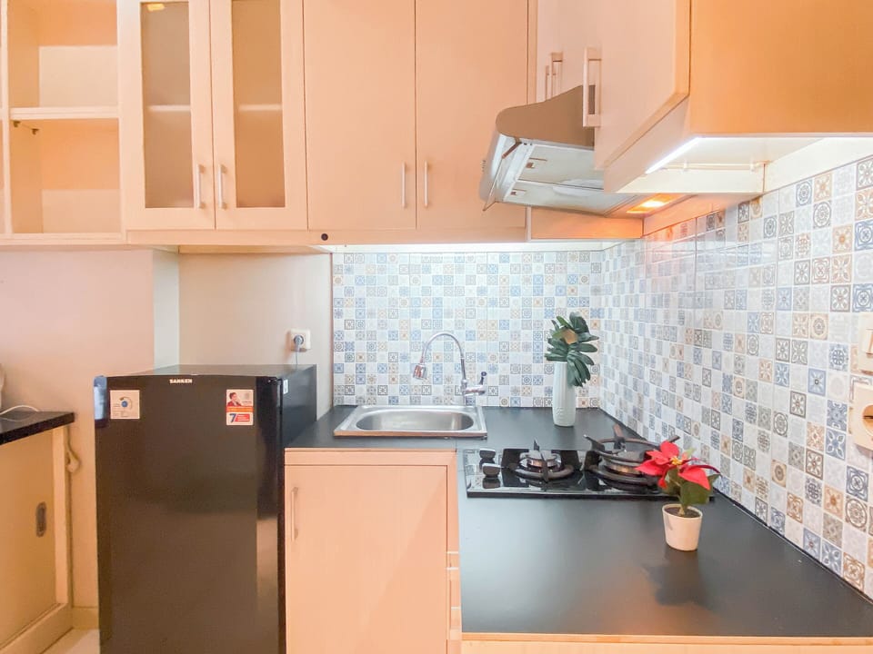 Standard Apartment, 2 Bedrooms | Private kitchen