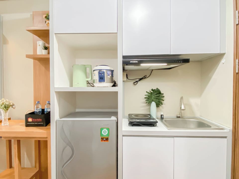 Standard Studio, 1 Bedroom | Private kitchen