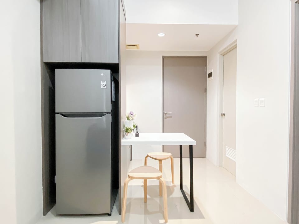 Standard Apartment, 1 Bedroom | Dining room