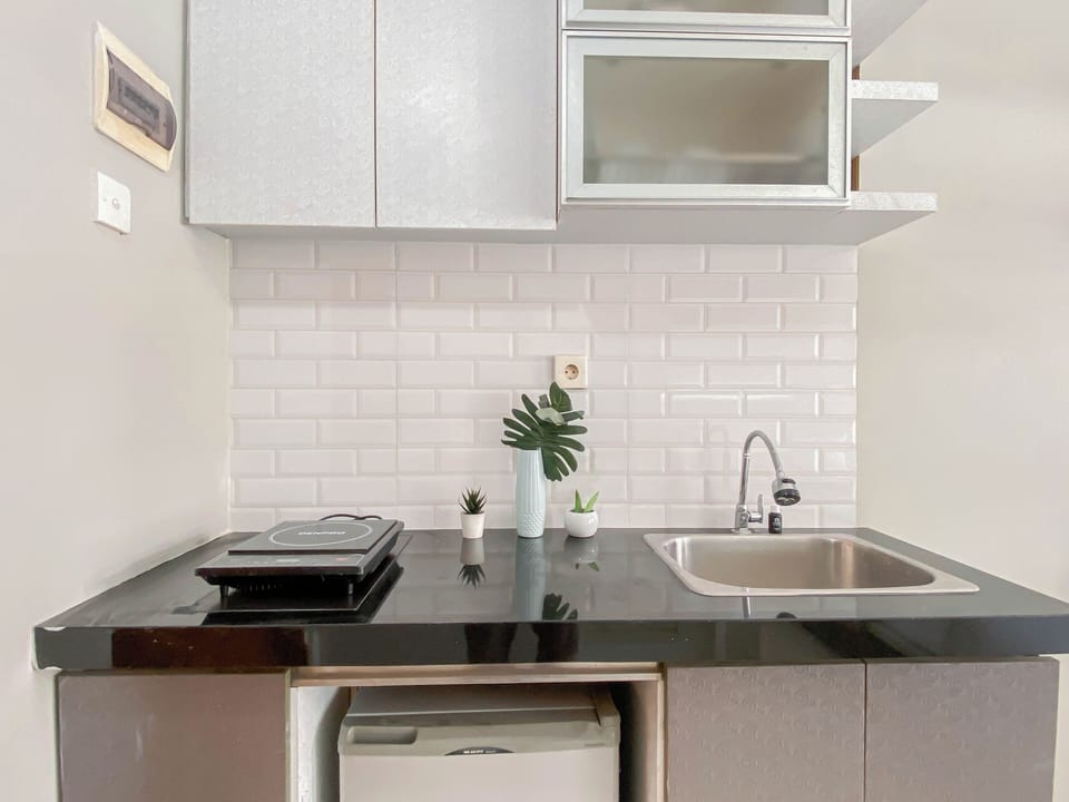 Standard Studio, 1 Bedroom | Private kitchen