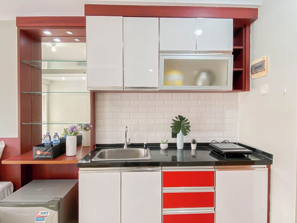 Standard Studio, 1 Bedroom | Private kitchen