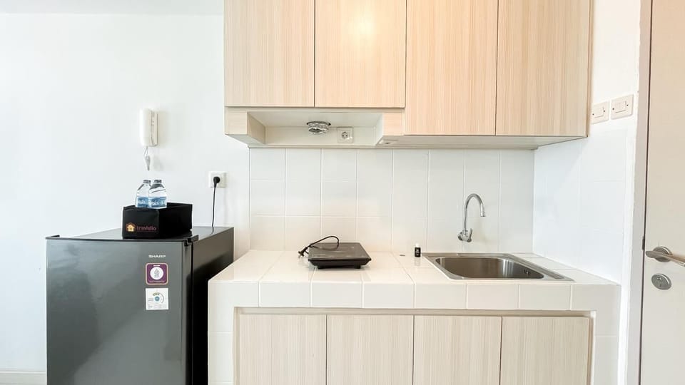 Standard Studio, 1 Bedroom | Private kitchen