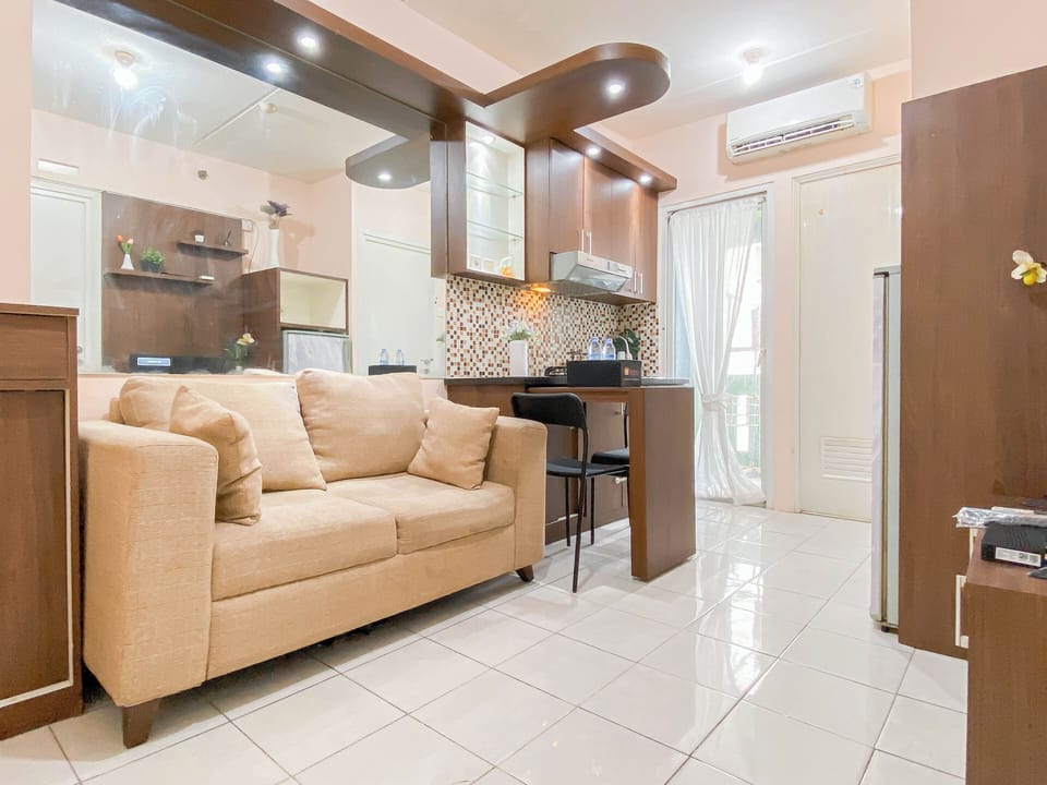 Standard Apartment, 2 Bedrooms | Living area