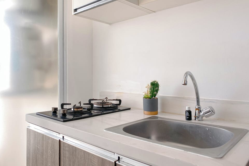 Standard Apartment, 2 Bedrooms | Private kitchen