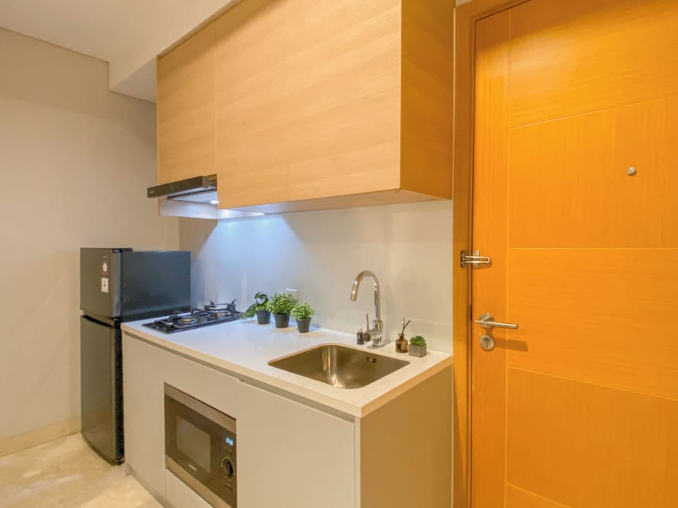 Standard Apartment, 2 Bedrooms | Private kitchen