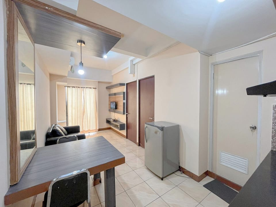 Standard Apartment, 2 Bedrooms | Dining room