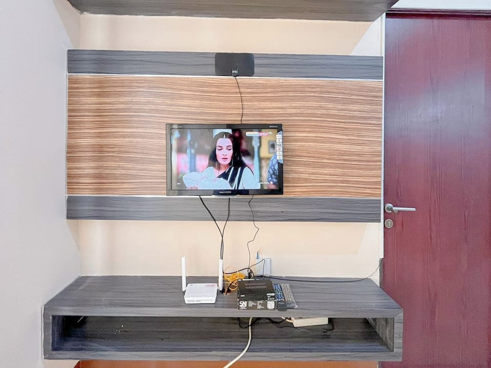 Standard Apartment, 2 Bedrooms | Living area
