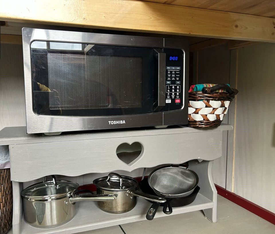 Well-stocked kitchen for those stay in for yummy leftovers days
