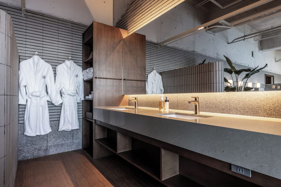 Deluxe Suite, Sauna, Ocean View | Room amenity