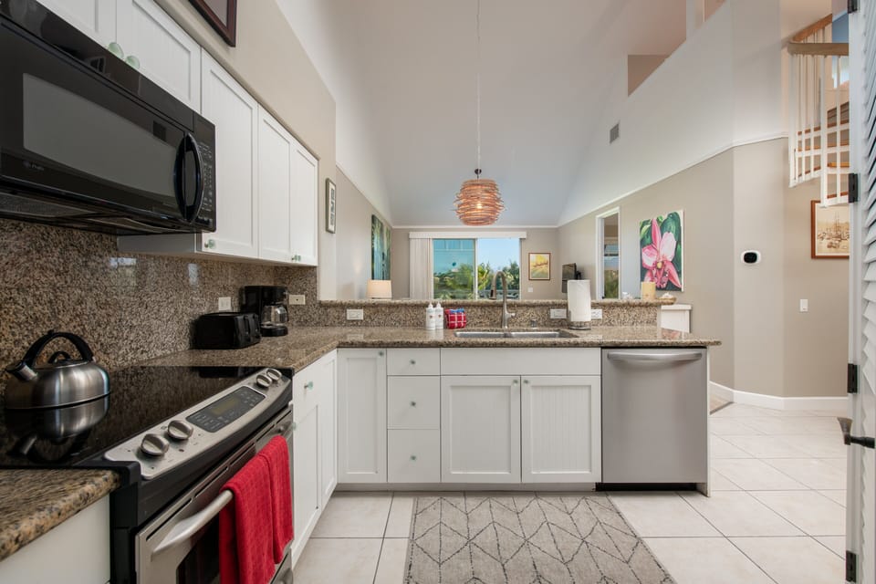 Fully-equipped kitchen